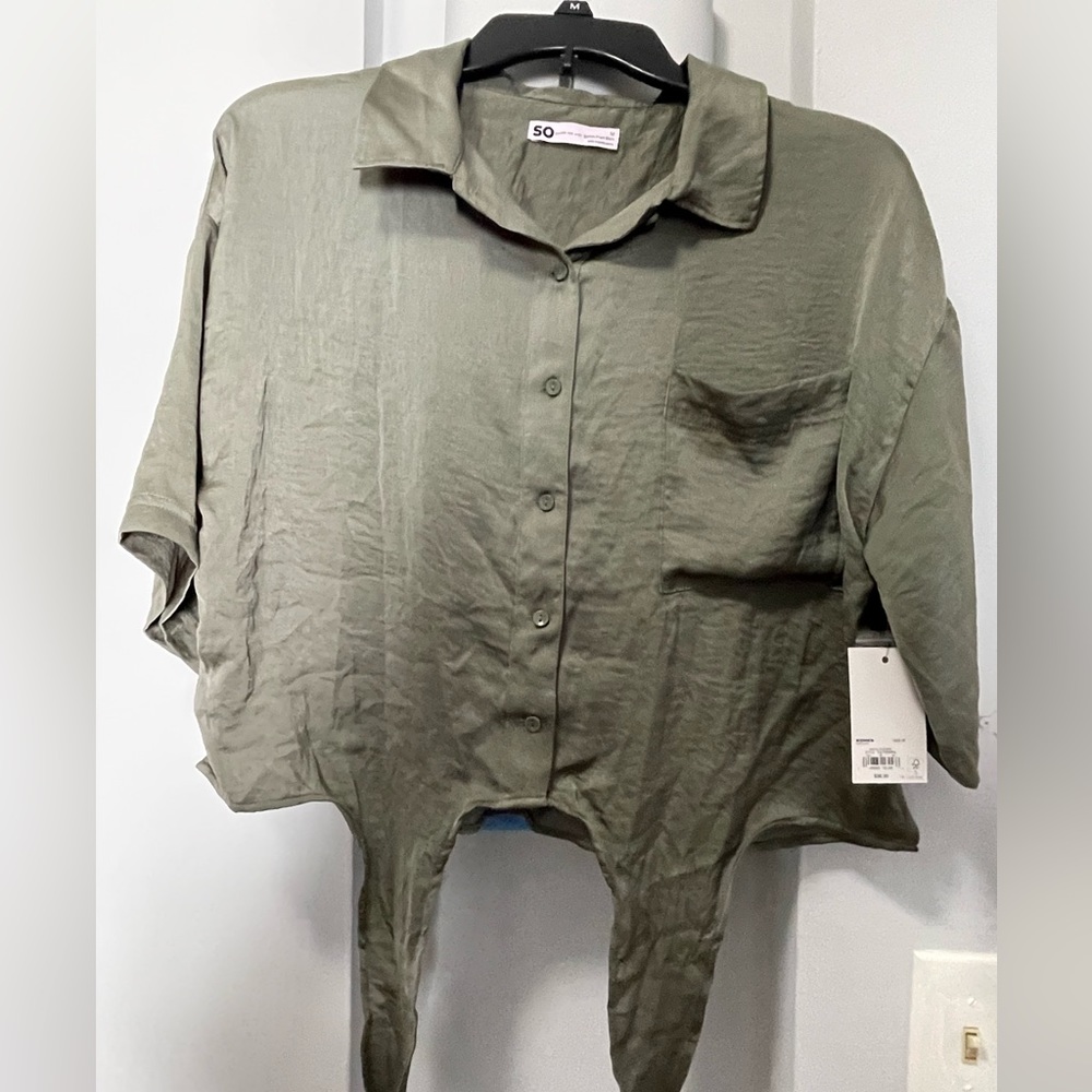 NWT  green blouse